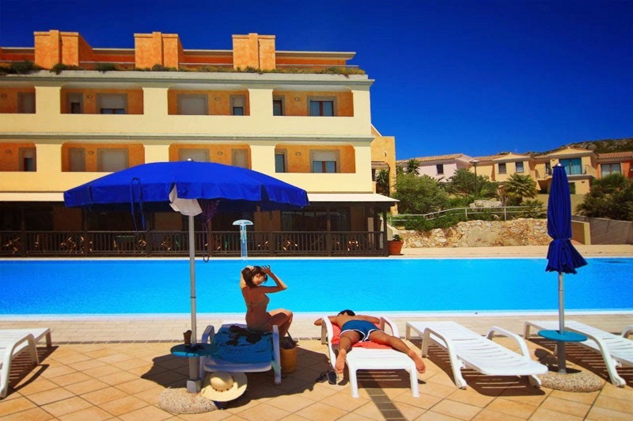 Borgo Saraceno Hotel-Residence Санта-Тереза-Галлура Экстерьер фото