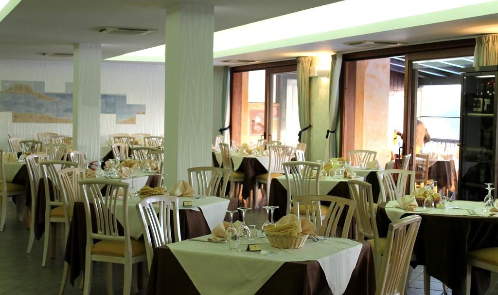 Borgo Saraceno Hotel-Residence Санта-Тереза-Галлура Экстерьер фото